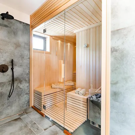 Lovely In Burjaki With Sauna Prázdninový dům Bezjaki